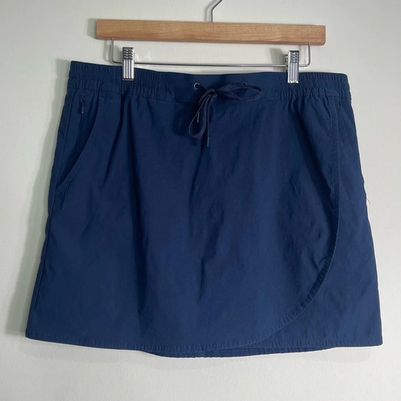 Eddie Bauer Tulip Hem ladies skort Large Navy Blue - Picture 1 of 11